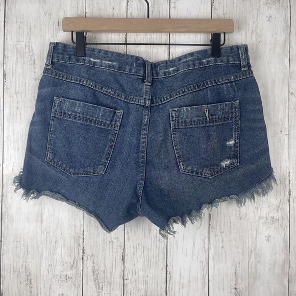 Free People Shorts Sz 30 Blue Denim Distress Ripped Cut Off Festival High Waist - Picture 4 of 9